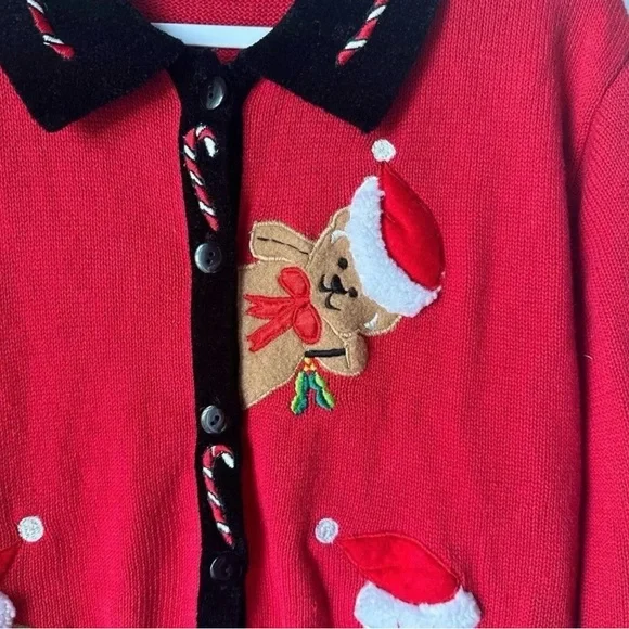 Vintage Terazzo Bear Christmas
Sweater Medium - Picture 2 of 5